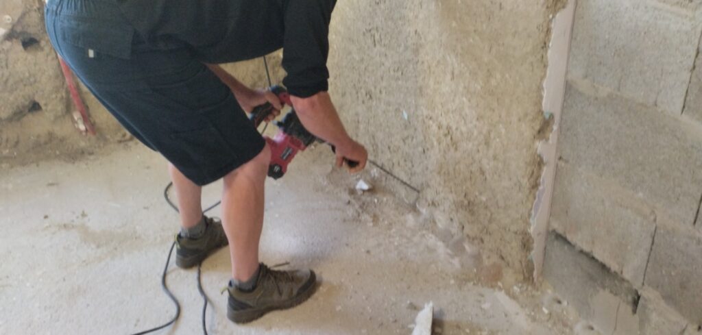 Lébény - vályogház vízszigetelése